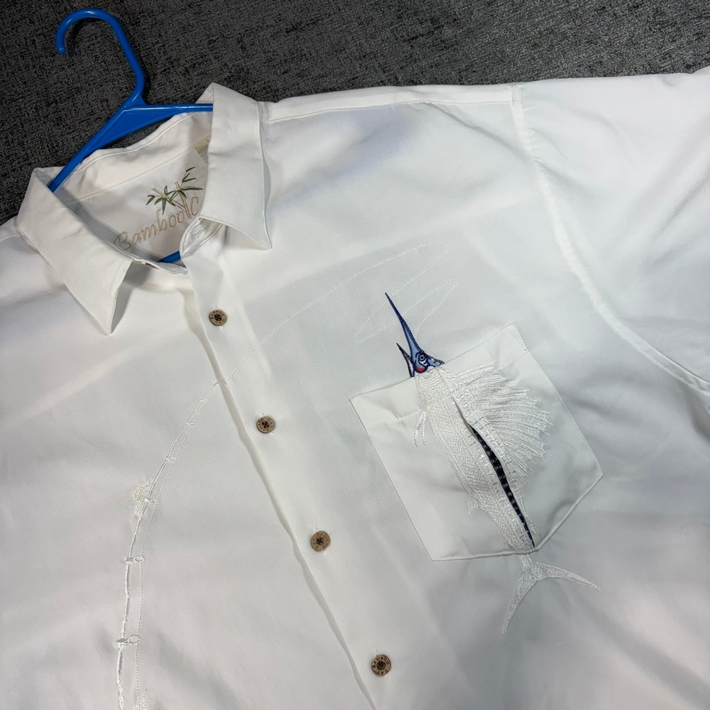 Men's Short Sleeve Hawaiian Shirt Bamboo Cay 2XL Embroidered Swordfish Button Up